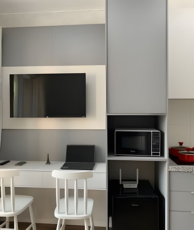 Studio mobiliado próximo à Faria Lima