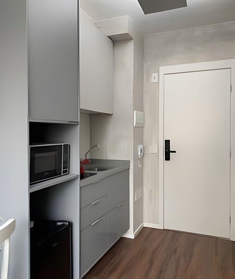 Studio mobiliado próximo à Faria Lima