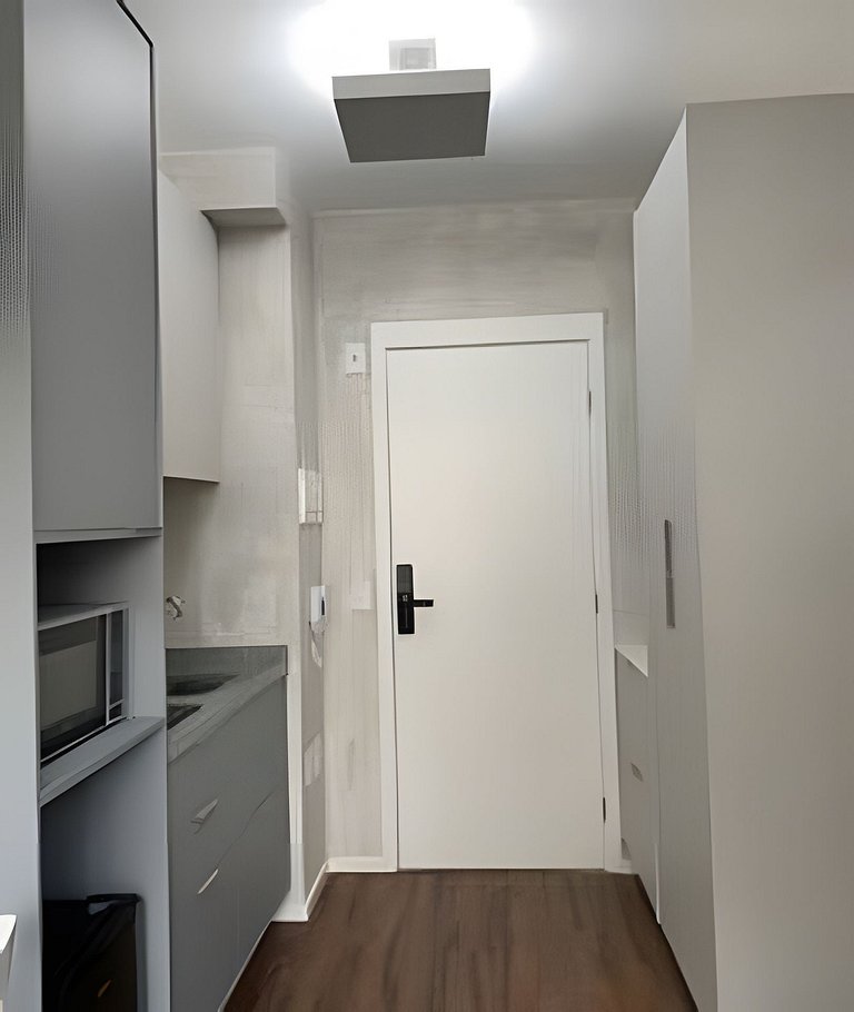 Studio mobiliado próximo à Faria Lima